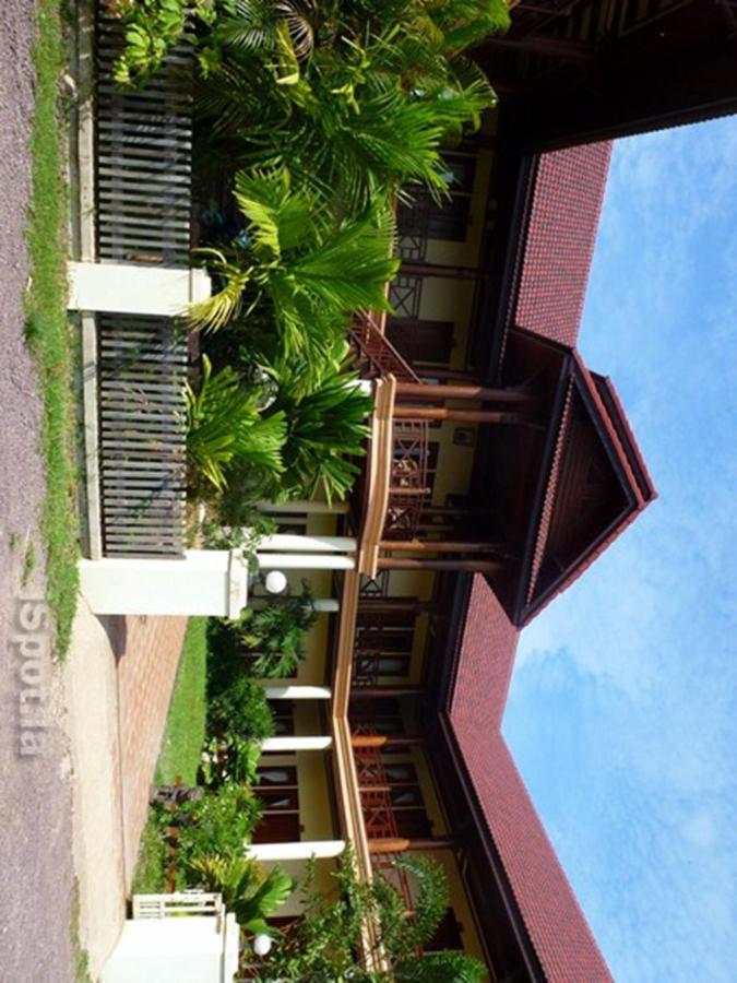 Pon Arena Hotel Muang Không Exterior foto