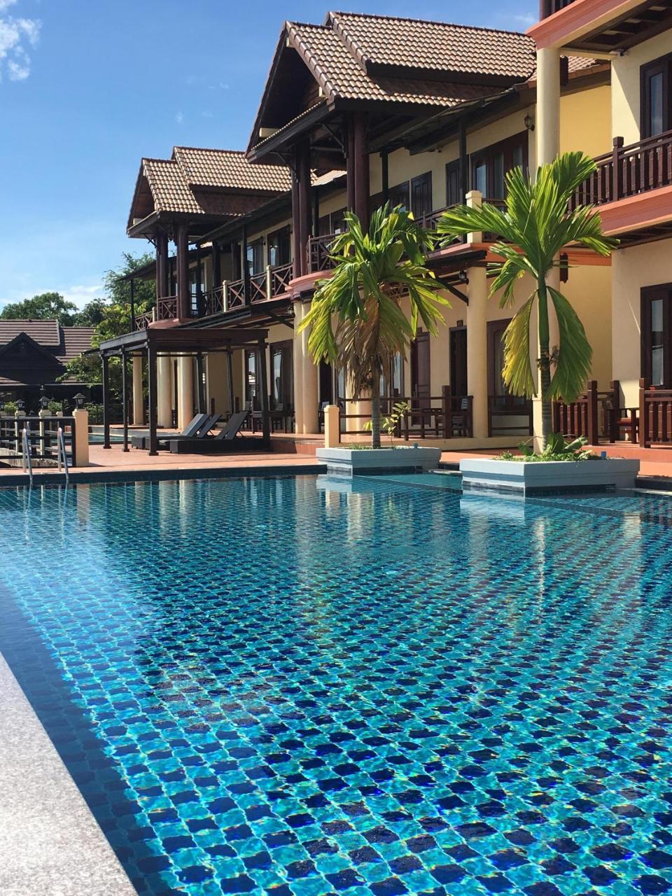Pon Arena Hotel Muang Không Exterior foto